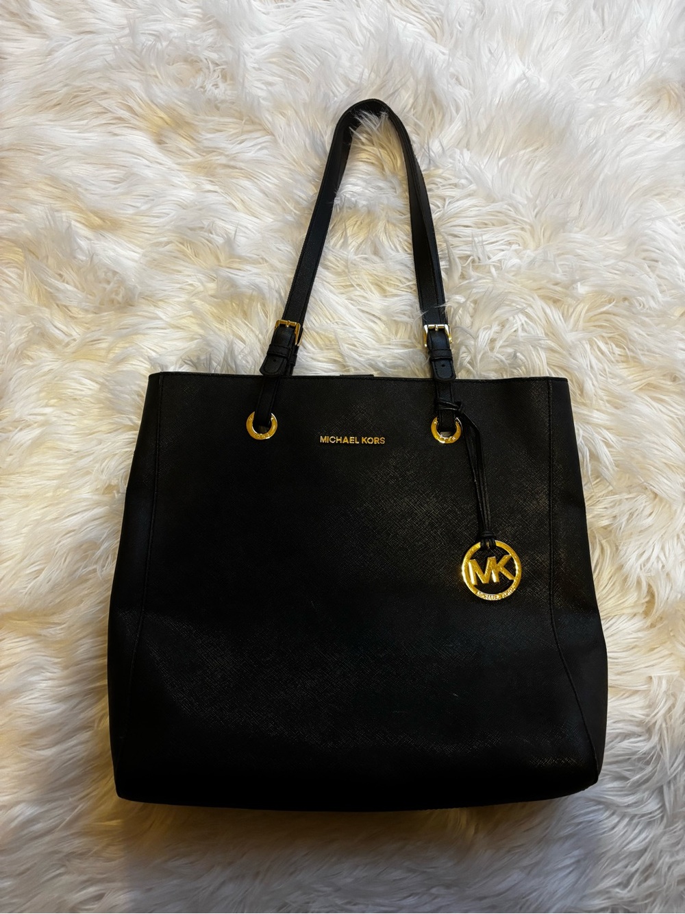 Michael kors tote
